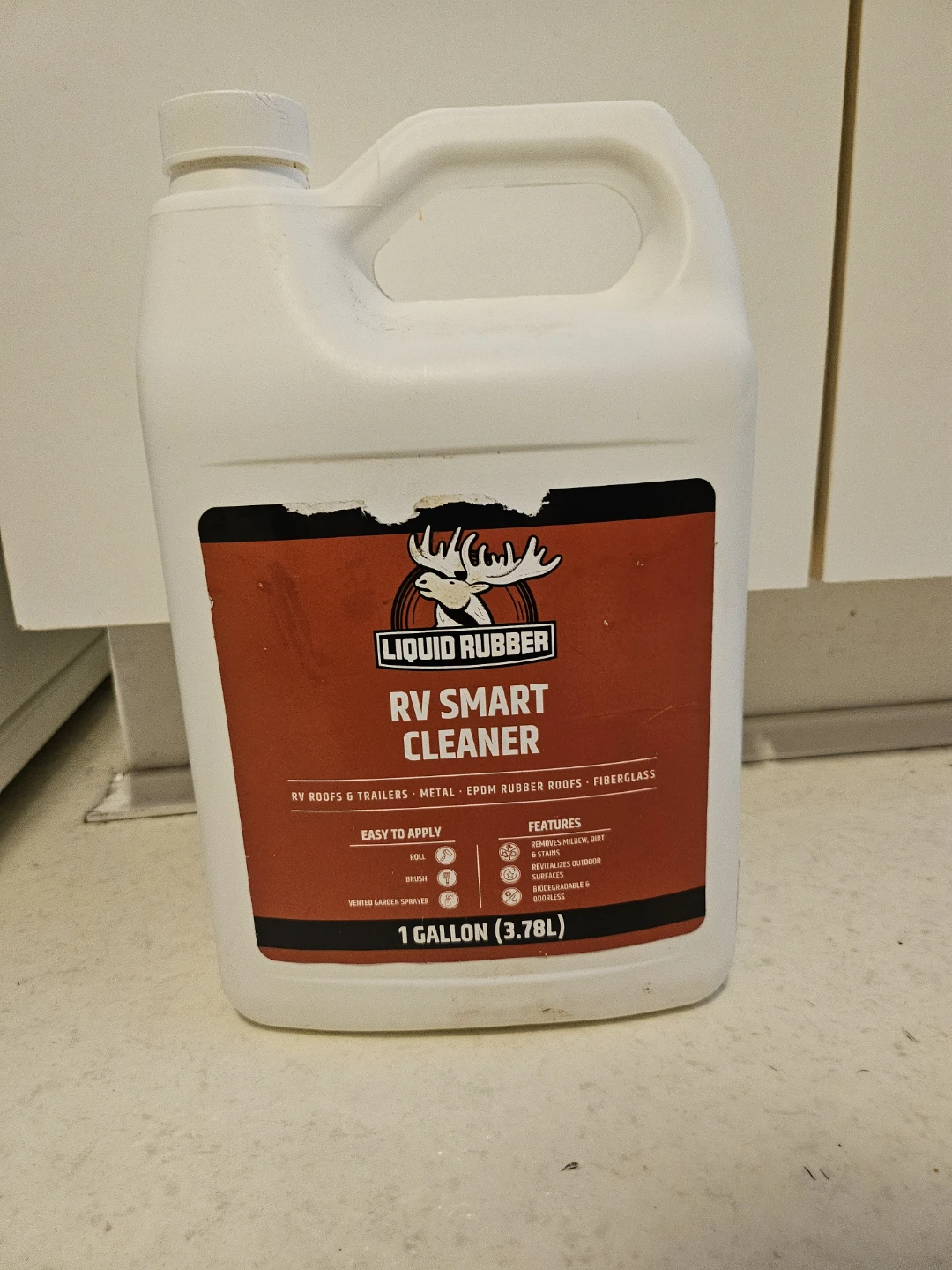 Liquid Rubber RV Smart Cleaner for Trailer