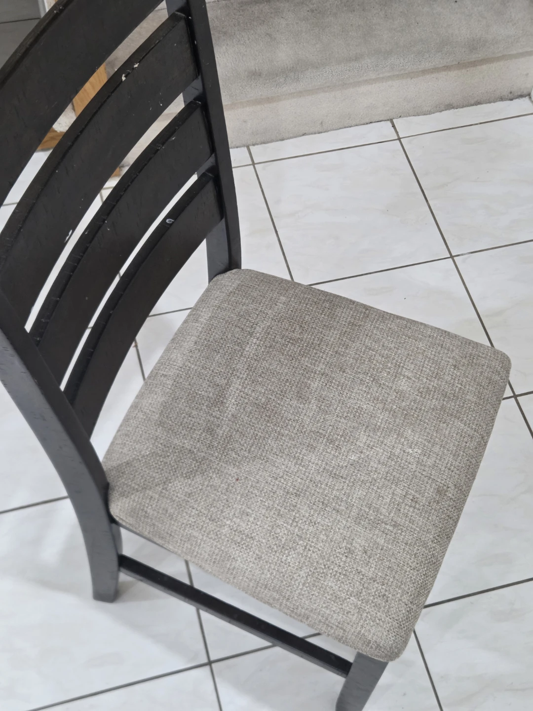 Dining Table with 8 chairs - Free - photo 5
