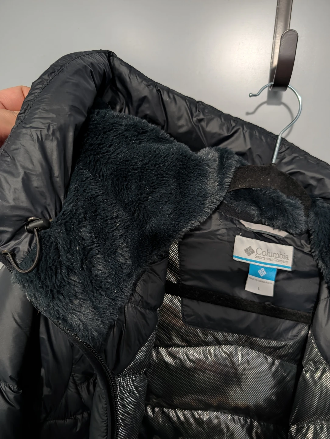 Columbia Black Winter Puffer Jacket - Size L - photo 5