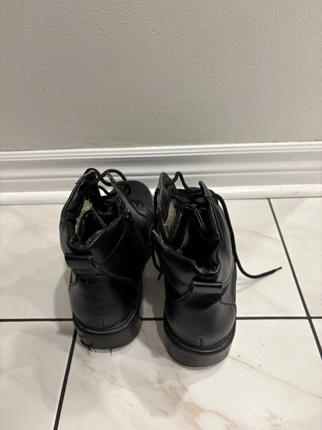 Black Leather Ankle Boots - photo 5