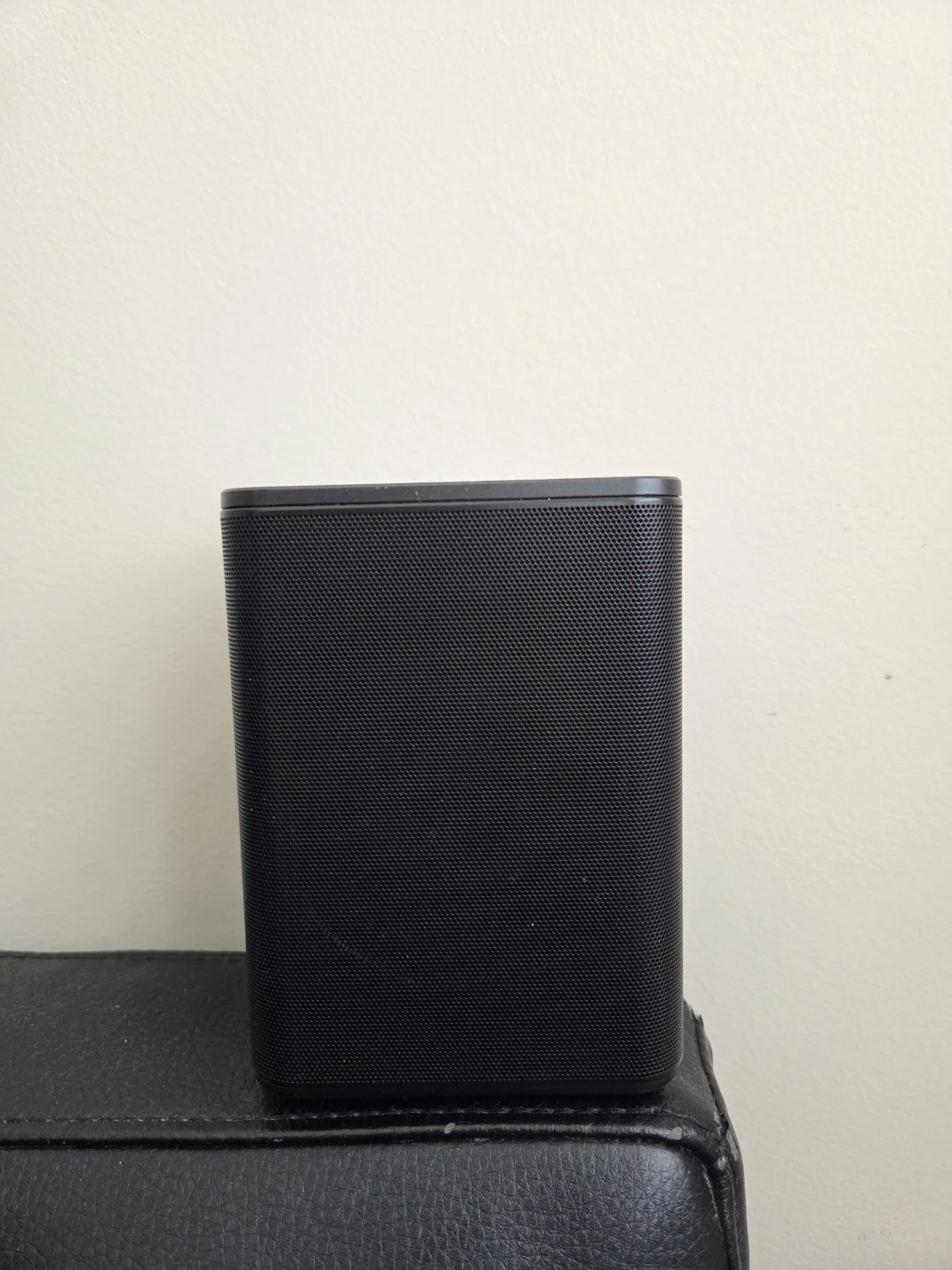 Smart TV and sound bar with Rear Speaker kit - photo 4