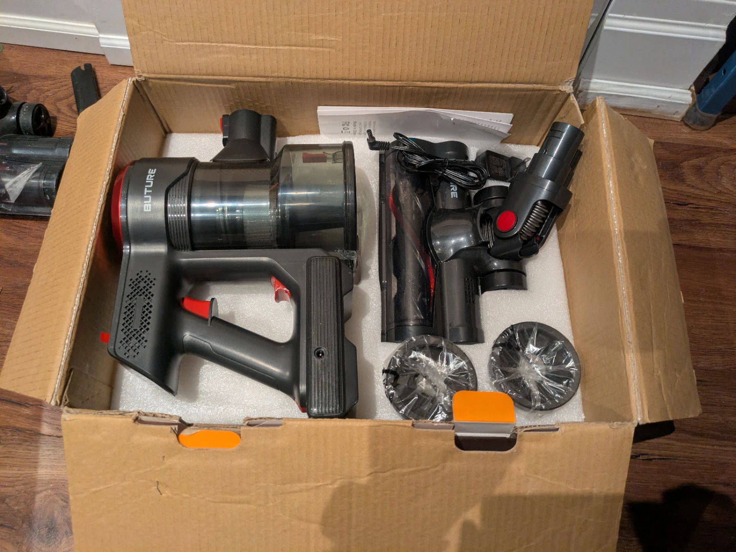*Need battery* BuTure JR700 cordless stick vacuum + bonus item 🥕 - photo 2