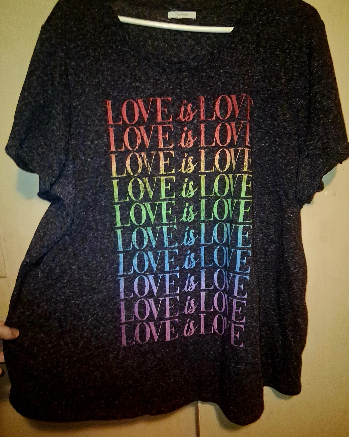 Maurices Graphic T-Shirt "LOVE is LOVE"