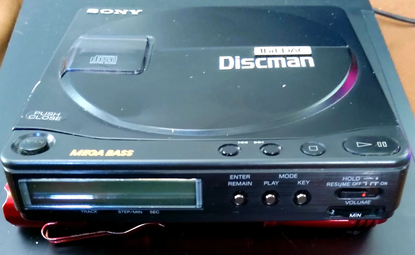 Sony Discman Portable CD Player D-99 RARE - photo 2