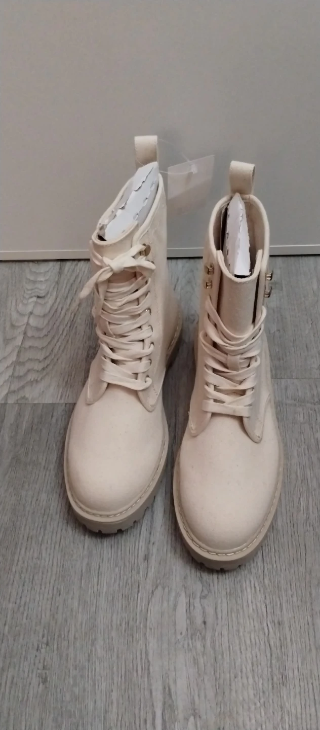 H&M Women's Cream Canvas Lace-Up Combat Boots Size 8 - photo 2
