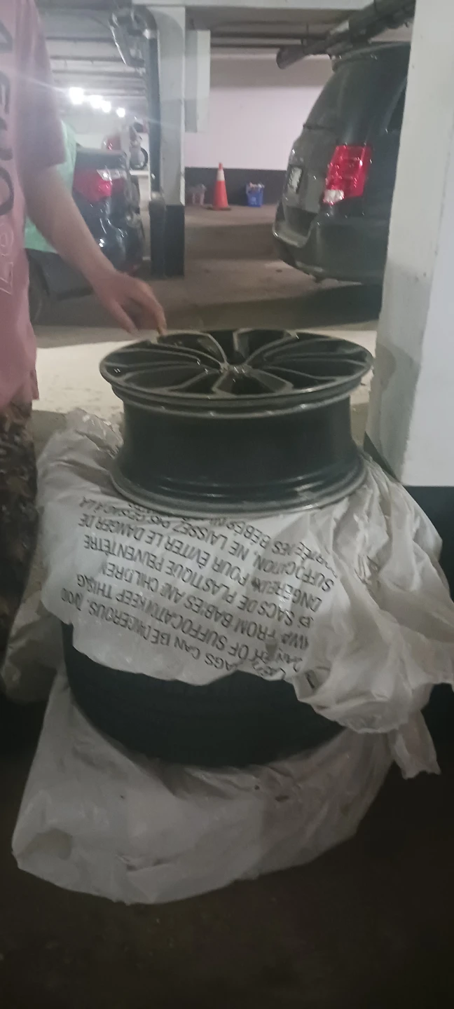 Used Car Rims and tires almost new $250 - photo 5