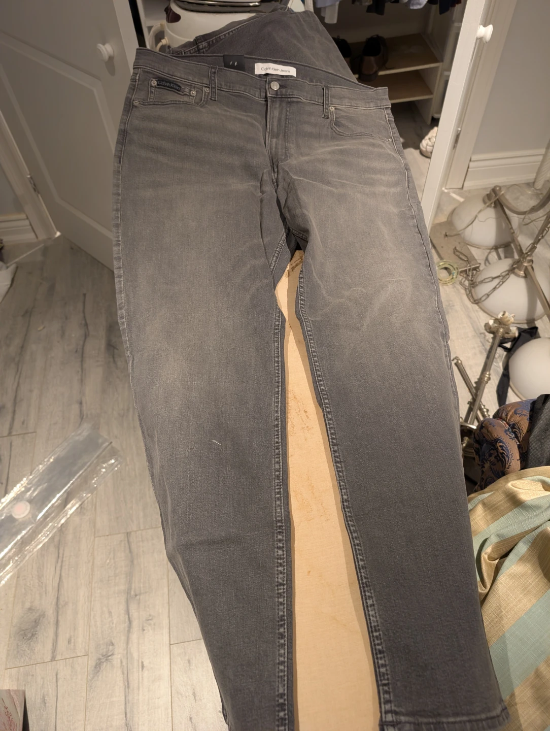 Calvin Klein Jeans Men's Straight Fit Grey Denim Jeans - photo 4