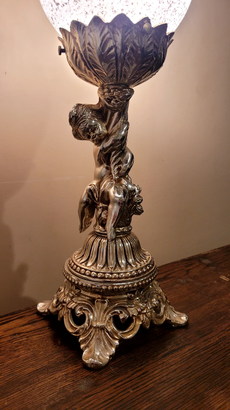 Vintage Cherub Globe Table Lamp - photo 2