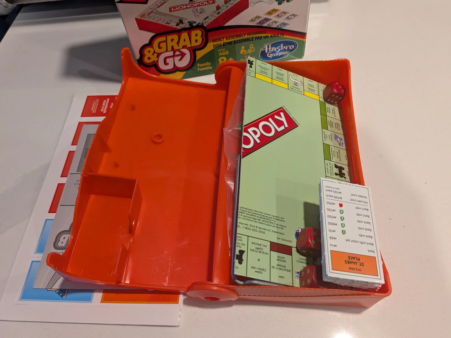 Monopoly Grab & Go Travel Game - photo 2