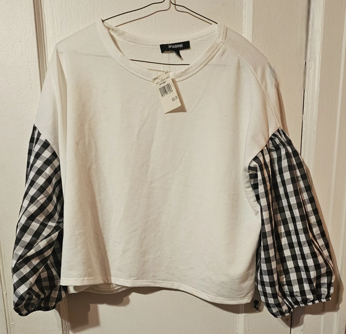 Women blouse. Size Large