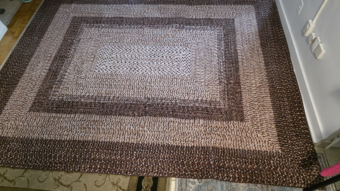 Braided Rug - 100% Polyester. Very lightweight