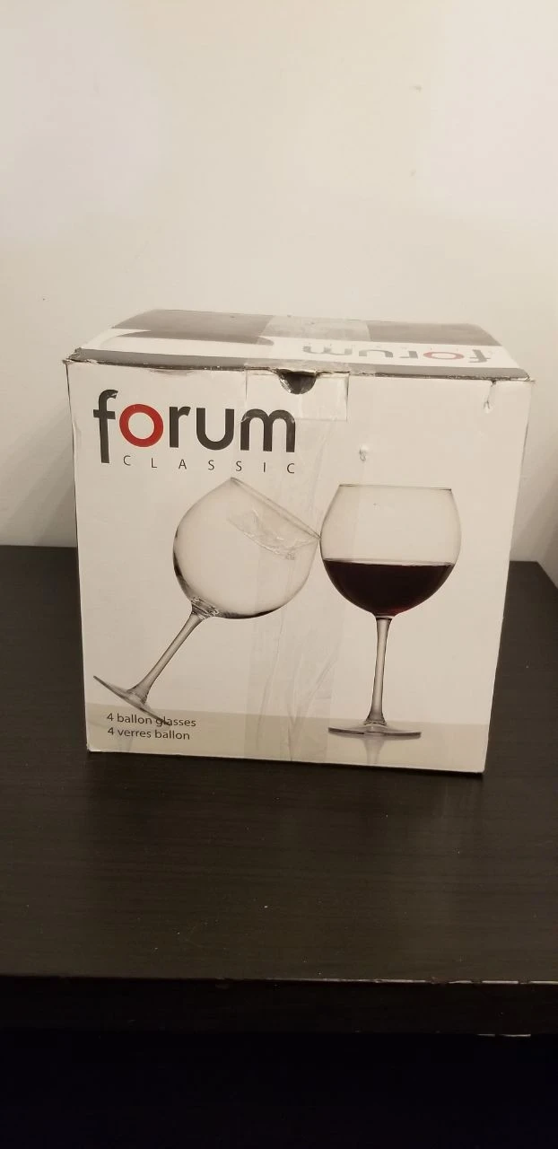 Forum Classic 4 Ballon Wine Glasses - New in Box
