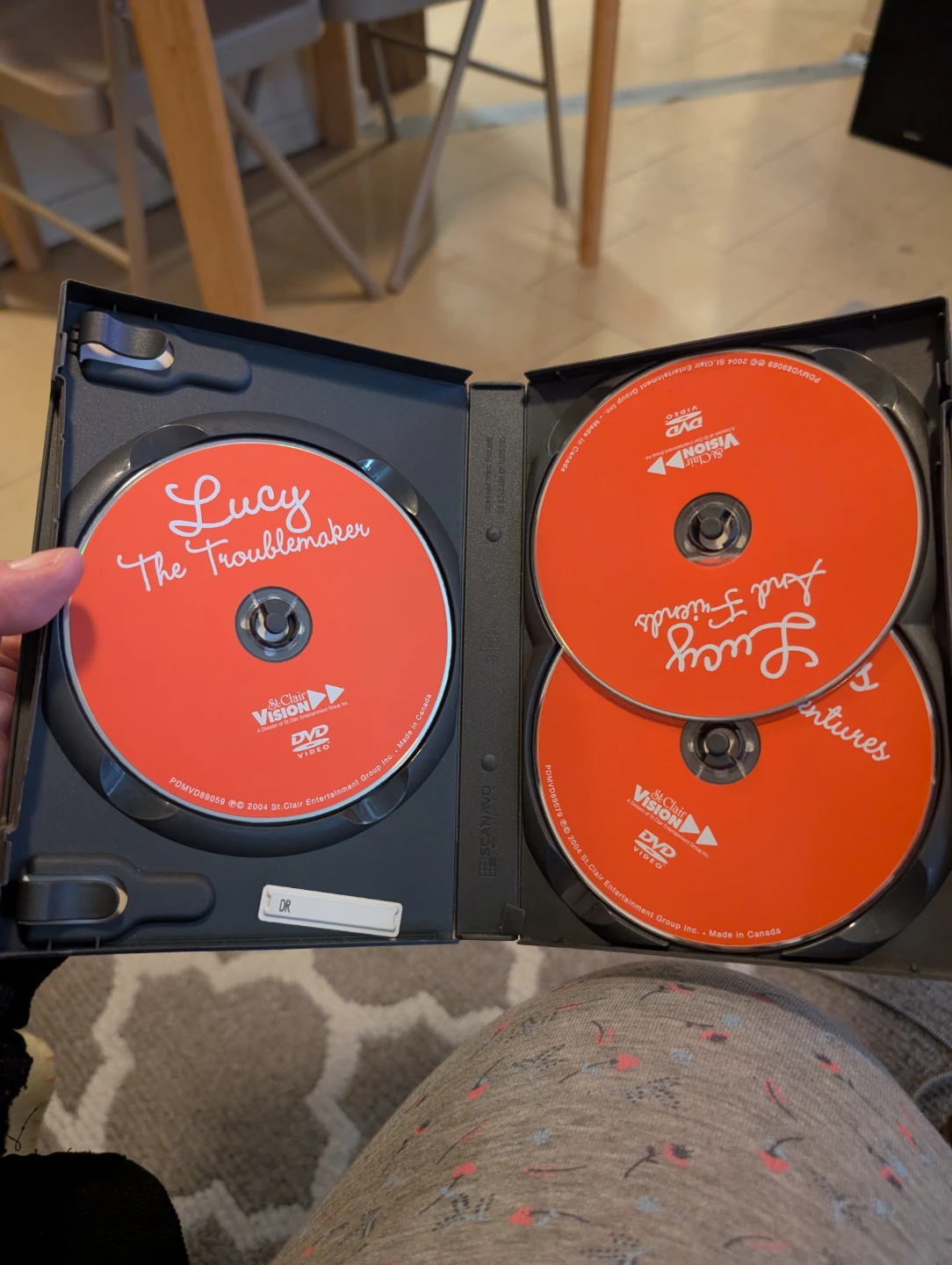 The Lucy Show - 30 Episodes on 3 DVDs - photo 2