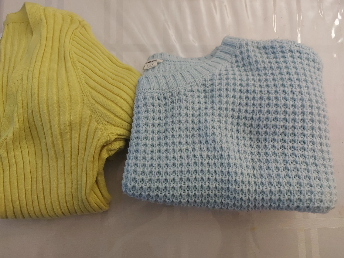 Yellow & Blue knit tops 🏆 - photo 2