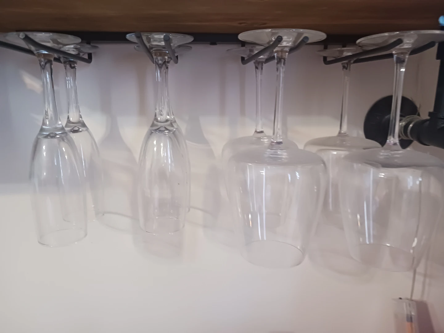 Set of 8 Clear Wine Glasses