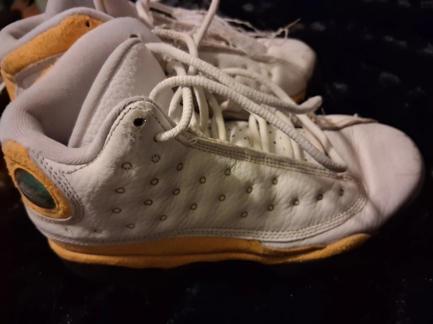 Jordan 13 Retro White/Yellow Sneakers