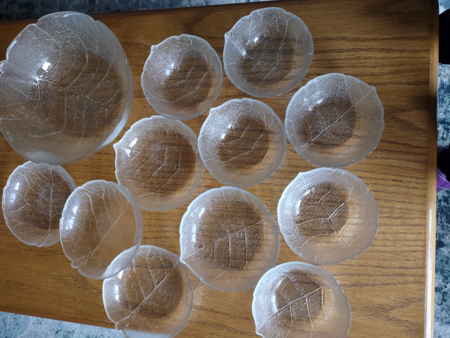 FREE: 11 Clear Glass Leaf Design Bowls
