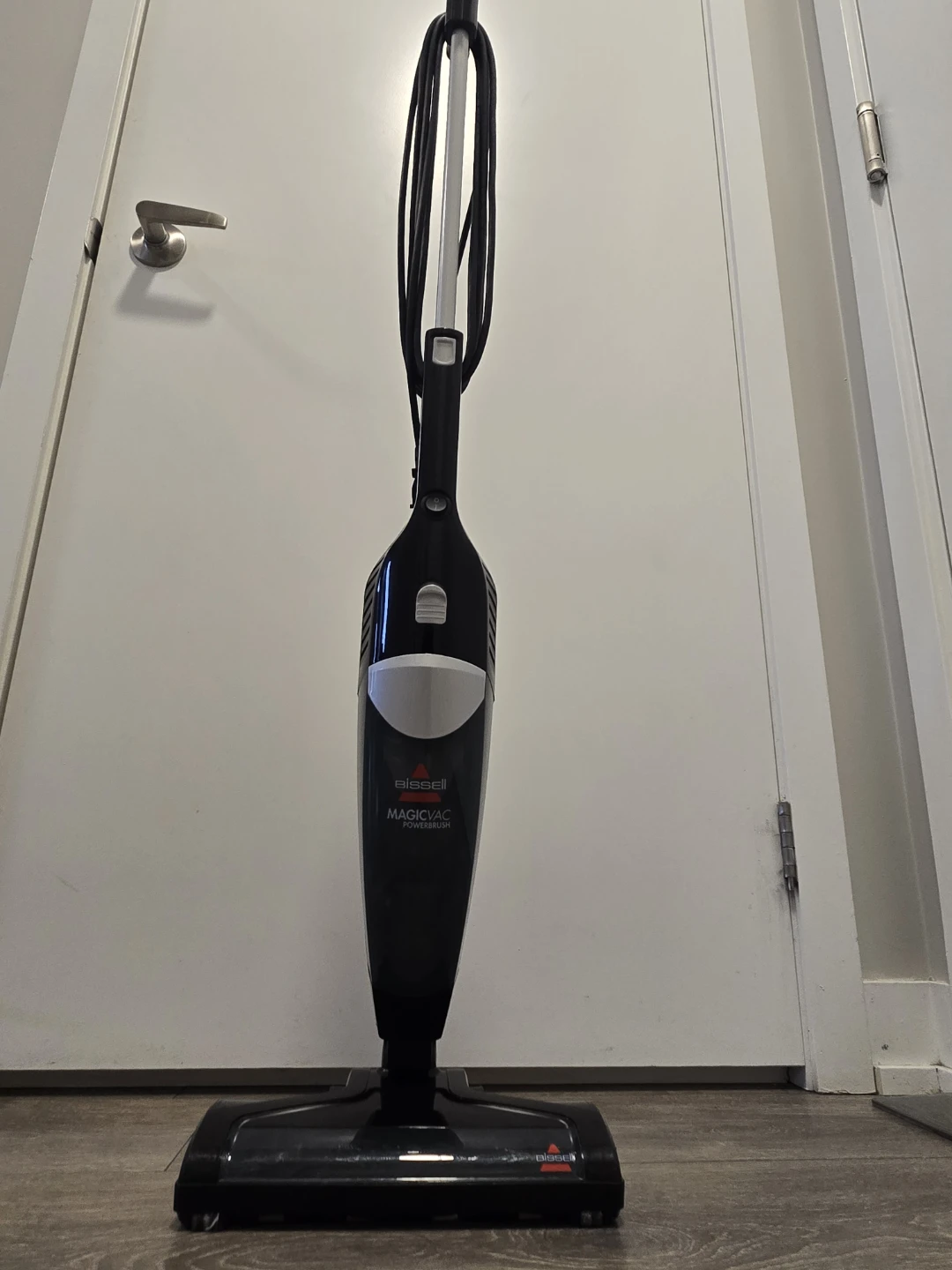 Bissell MagicVac PowerBrush 2610N Vacuum Cleaner - photo 3