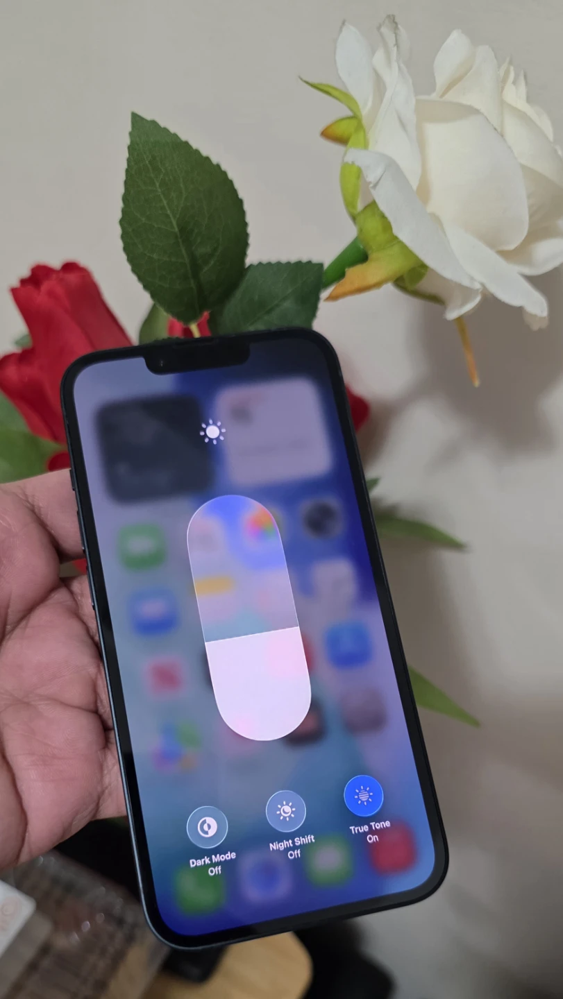 iPhone 14 - 128GB - photo 2