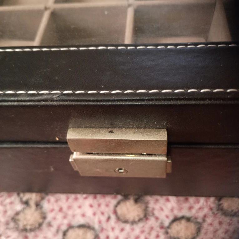 Watch case - photo 4