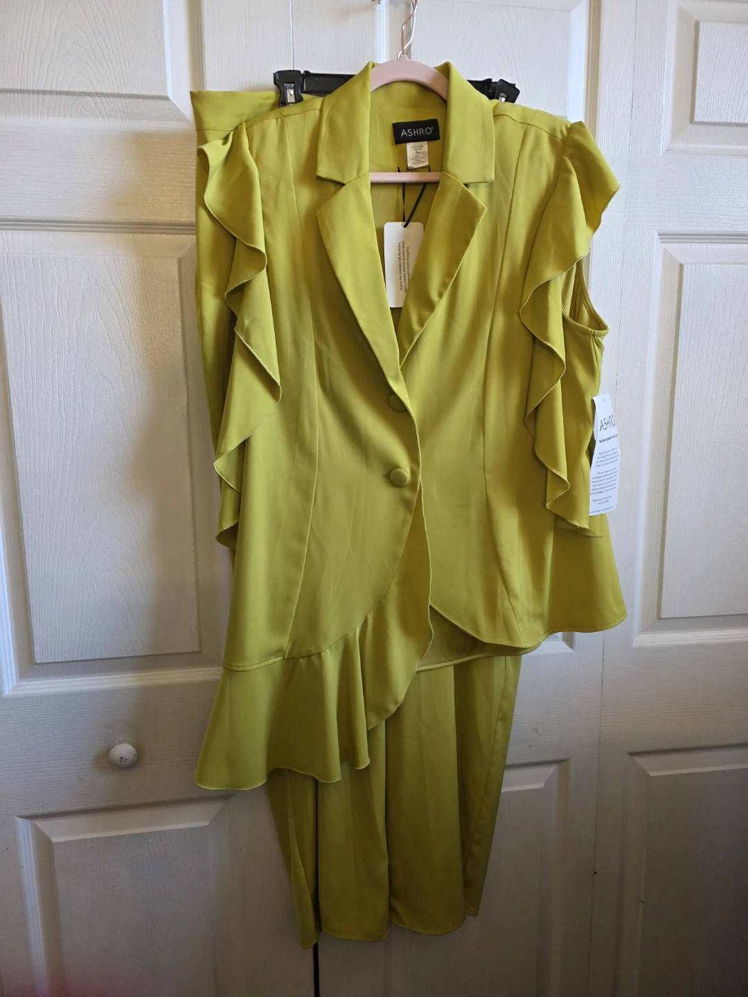Ashro Chartreuse Pant Suit - Size 16W
