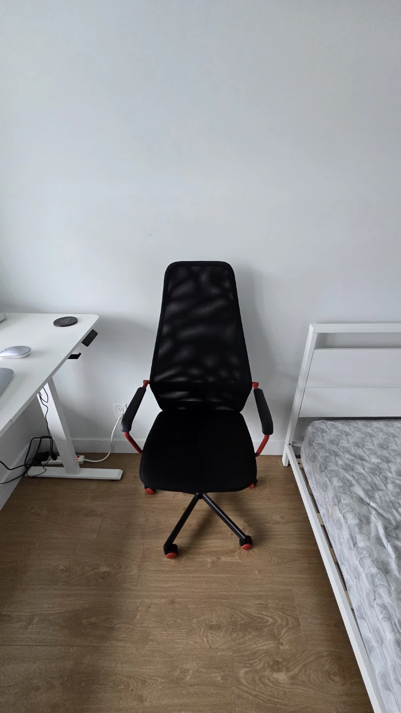 Ikea Black Mesh Office Chair - photo 3