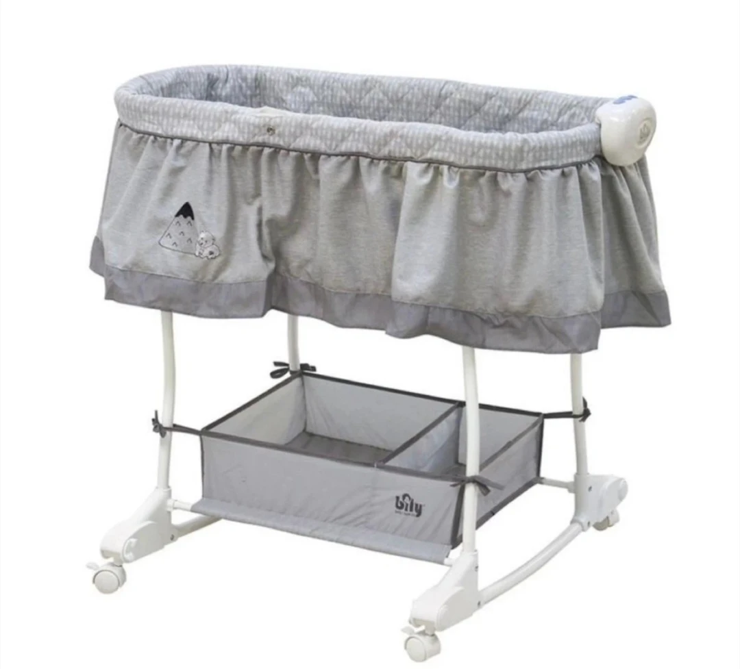 Bily Bassinet with Storage Basket