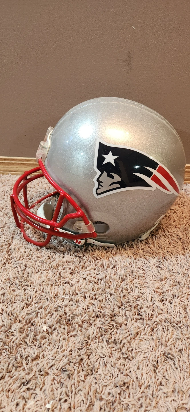 Riddell New England Patriots Helmet Size M