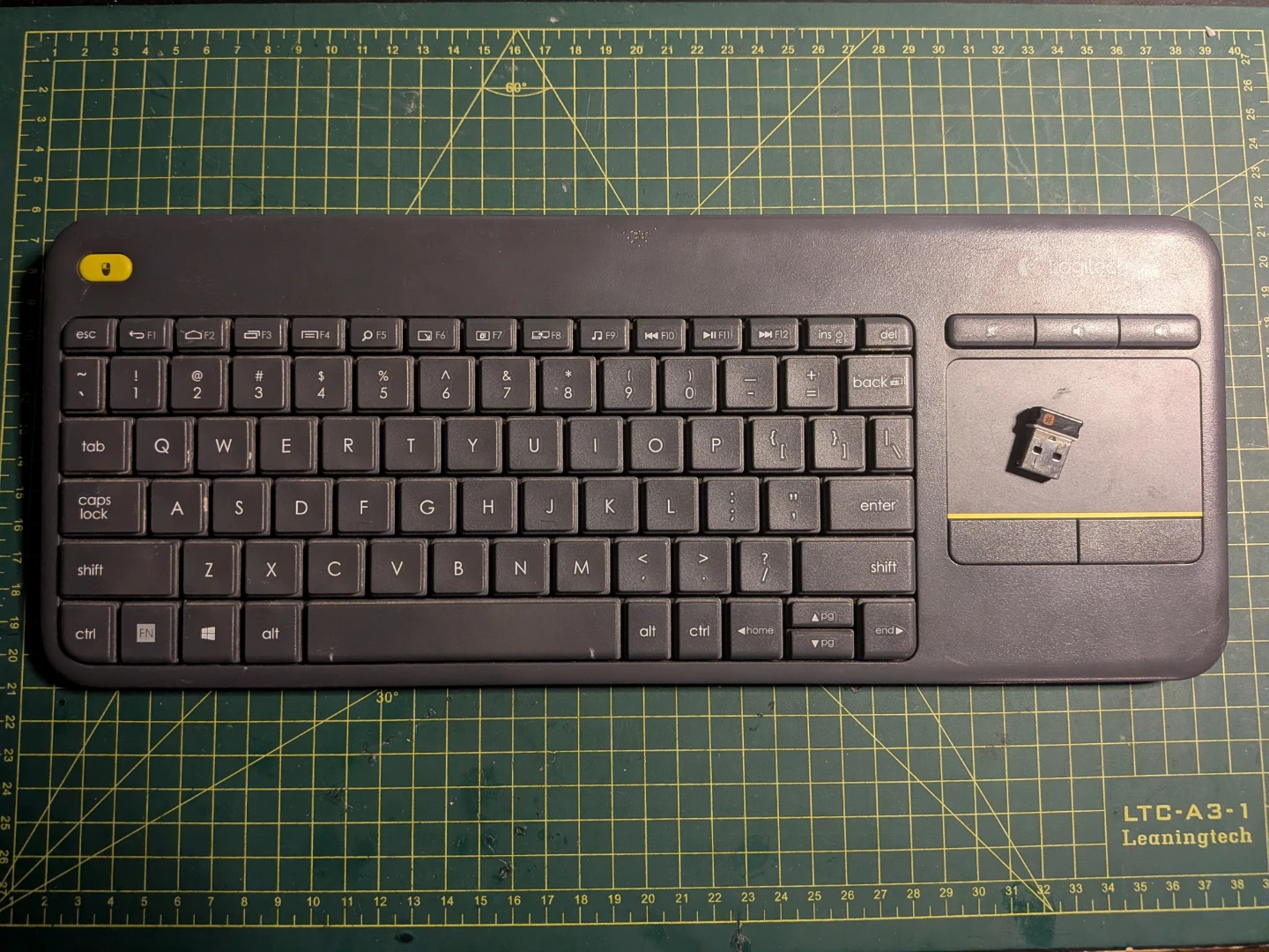 Logitech K400 Plus Keyboard+Trackpad