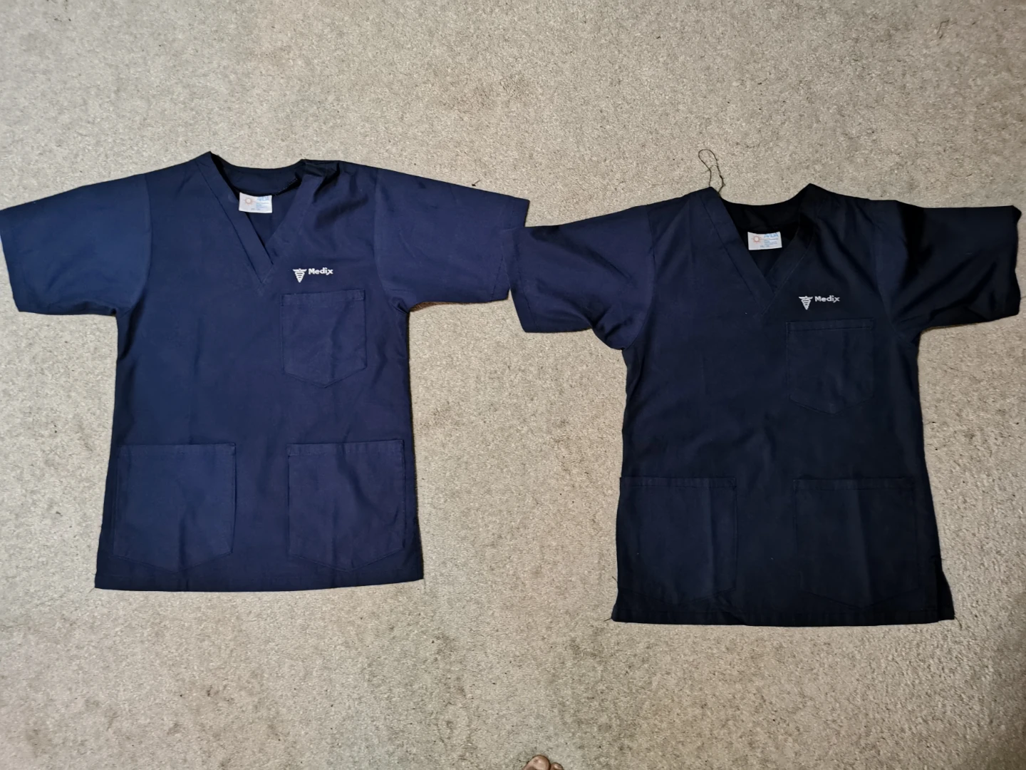 Scrub Set - Navy Blue, Size Medium - photo 2