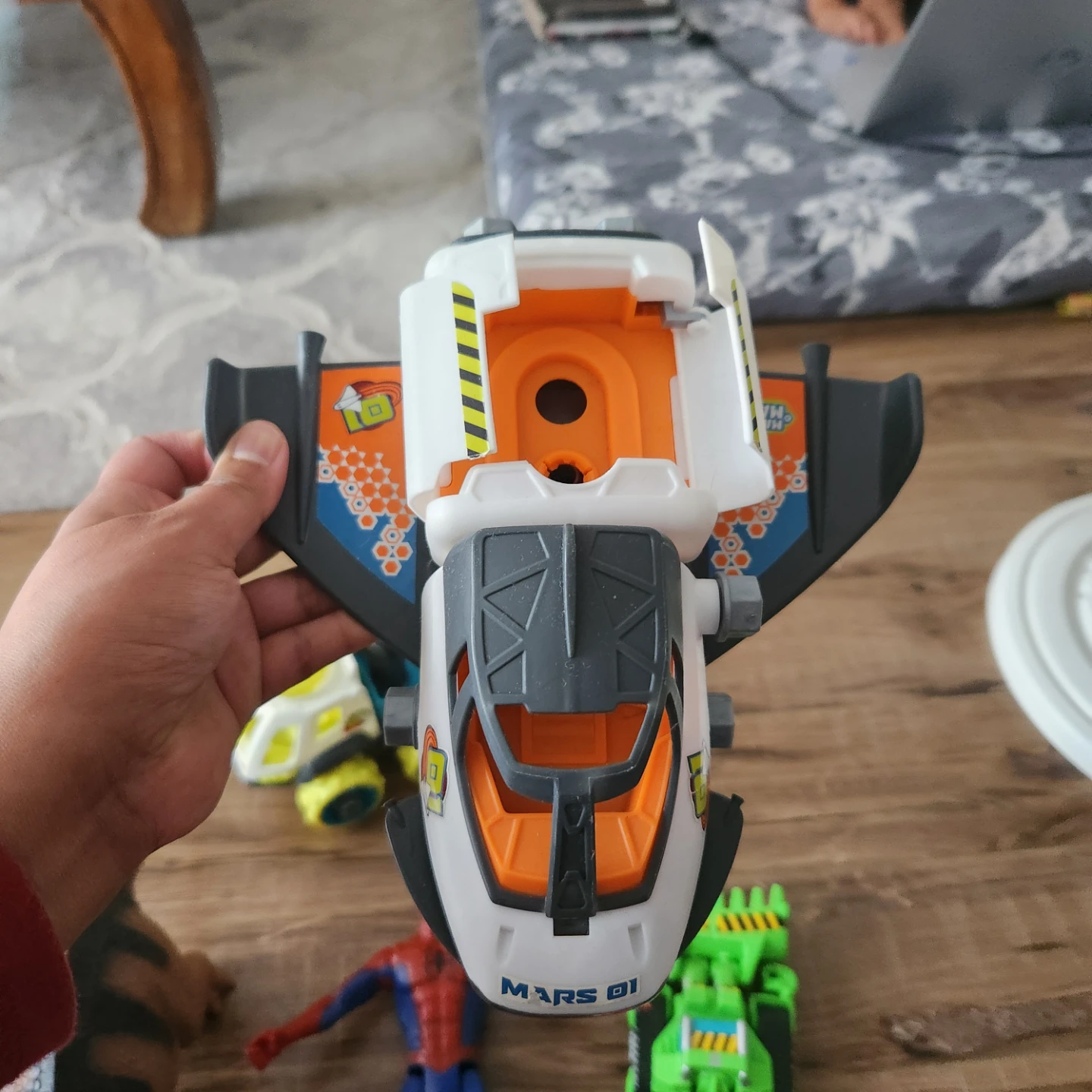 "FOR SALE" Mixed Lot of Toy Vehicles and Action Figure - photo 2