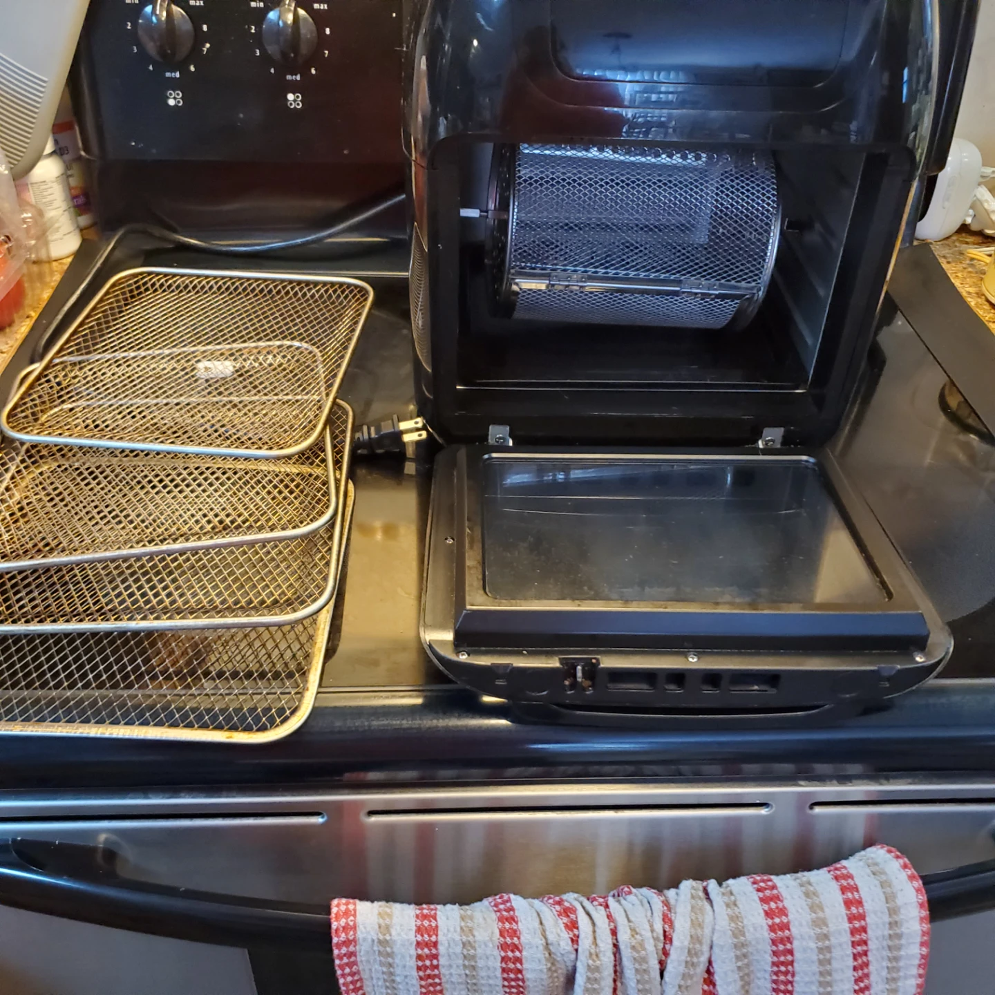 Chefman Air Fryer Oven - Like New! - photo 3