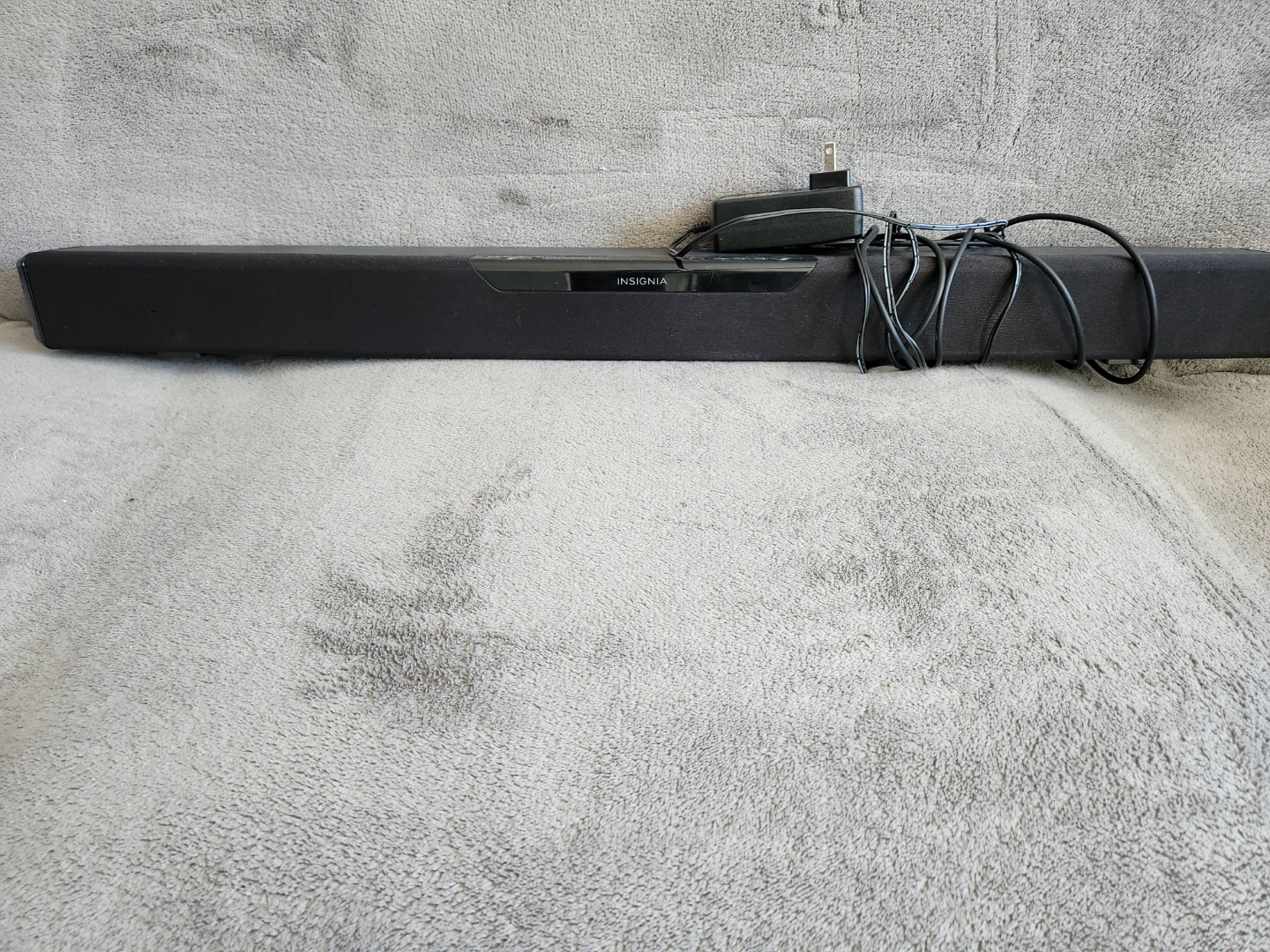 Insignia Soundbar with Power Adapter