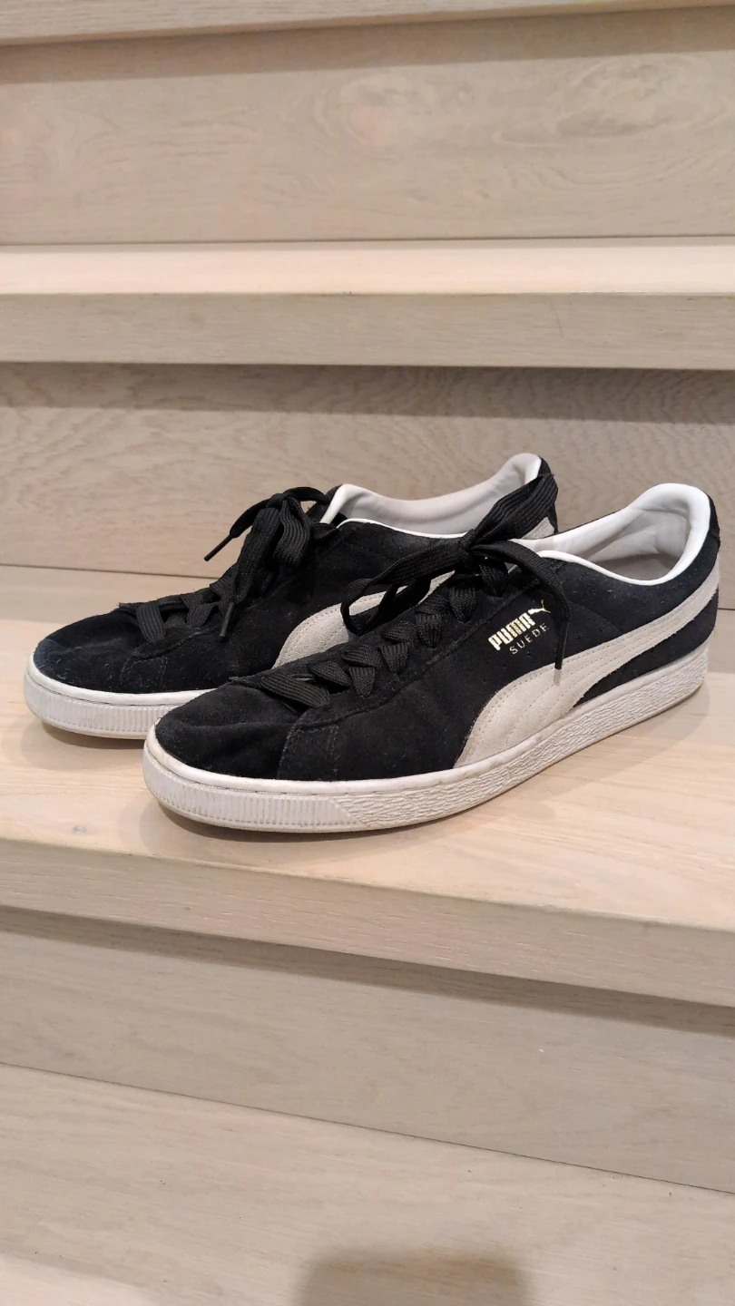 Puma Suede Black & White Shoes - Size 10