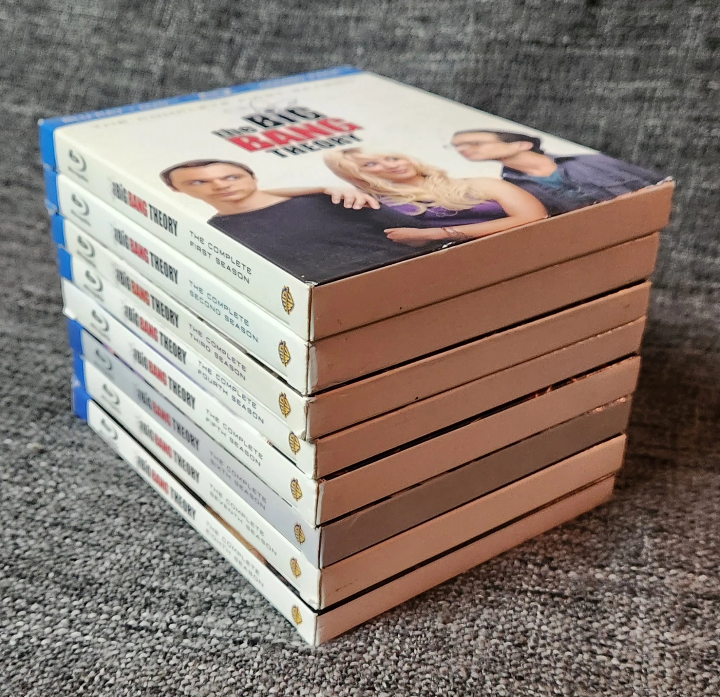 Big Bang Theory - Seasons  1 - 8 blu ray/dvd - photo 3
