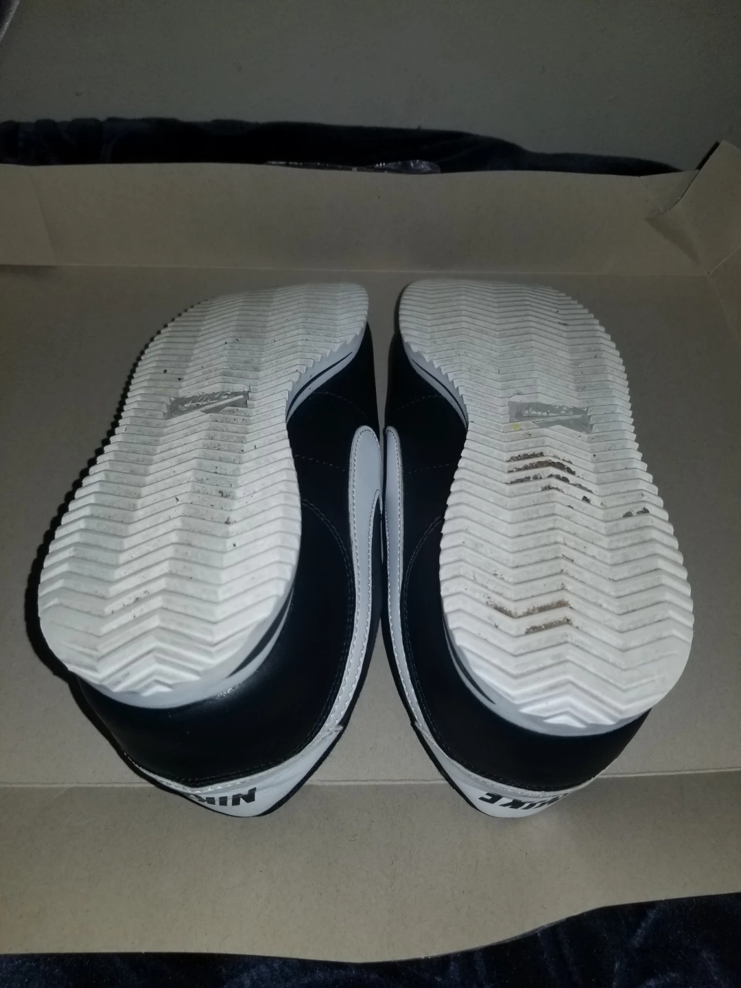Nike Cortez Basic Leather Shoes - Black/White Size 7 GS BOYS - photo 5