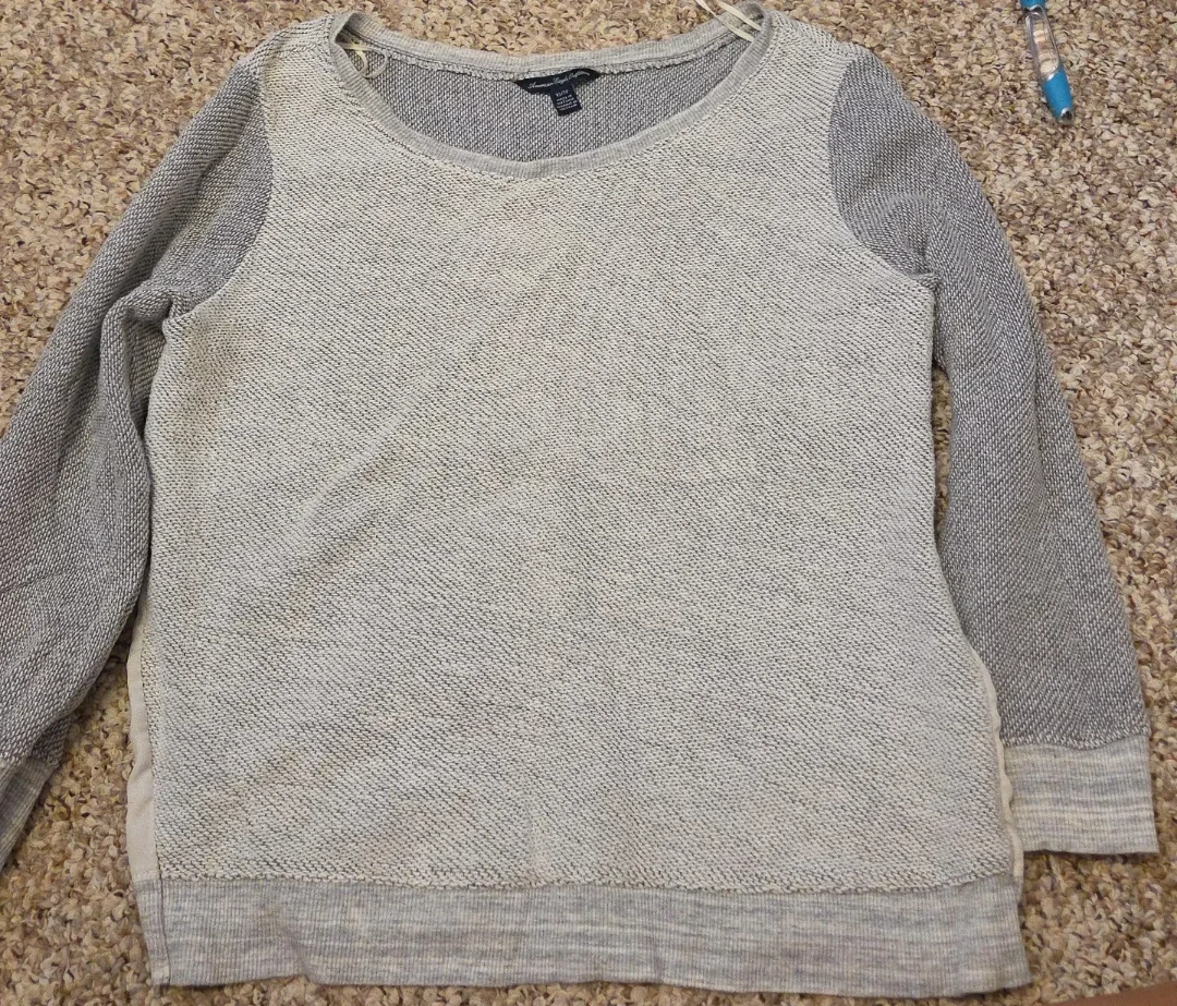 American Eagle XXS Sweater