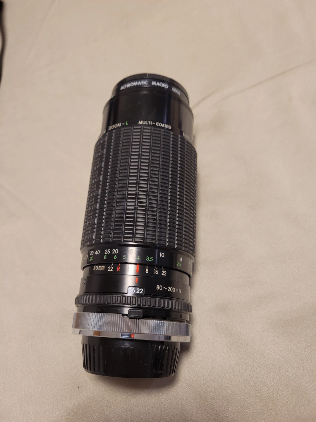 Sigma 80-200mm f/3.5-4 Zoom-K II Multi-Coated Macro Lens - photo 2
