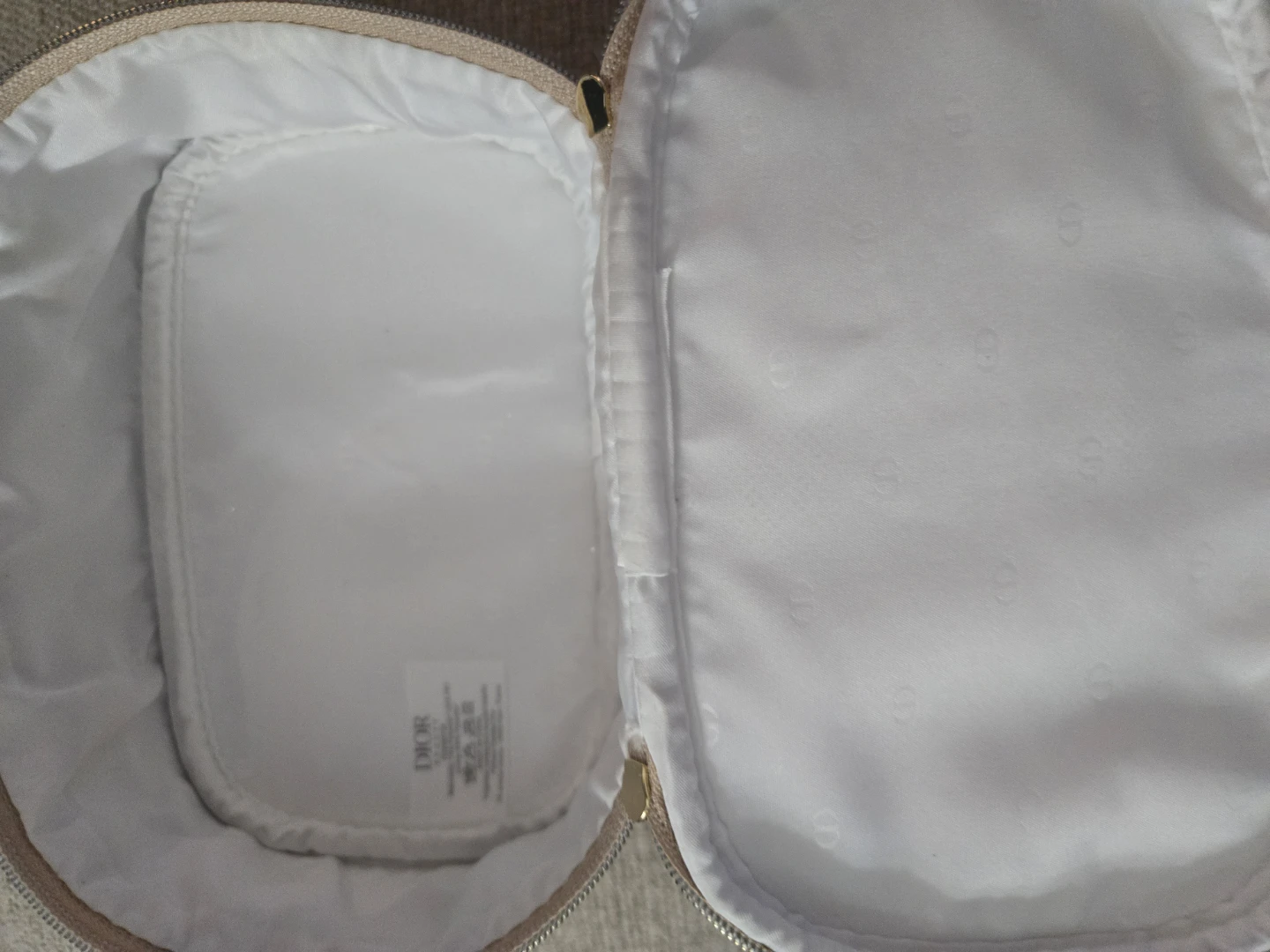 DIOR Gold Cosmetic Pouch clutch bag - photo 3