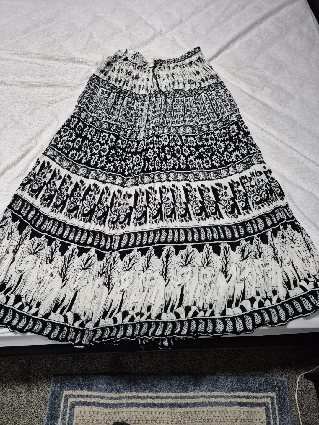 Black and White Patterned Skirt