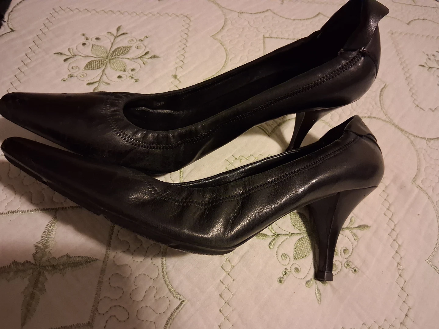 Prada Black Leather Heels - photo 2