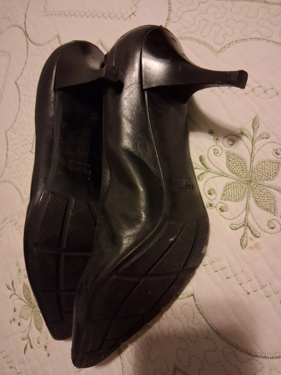 Prada Black Leather Heels - photo 3