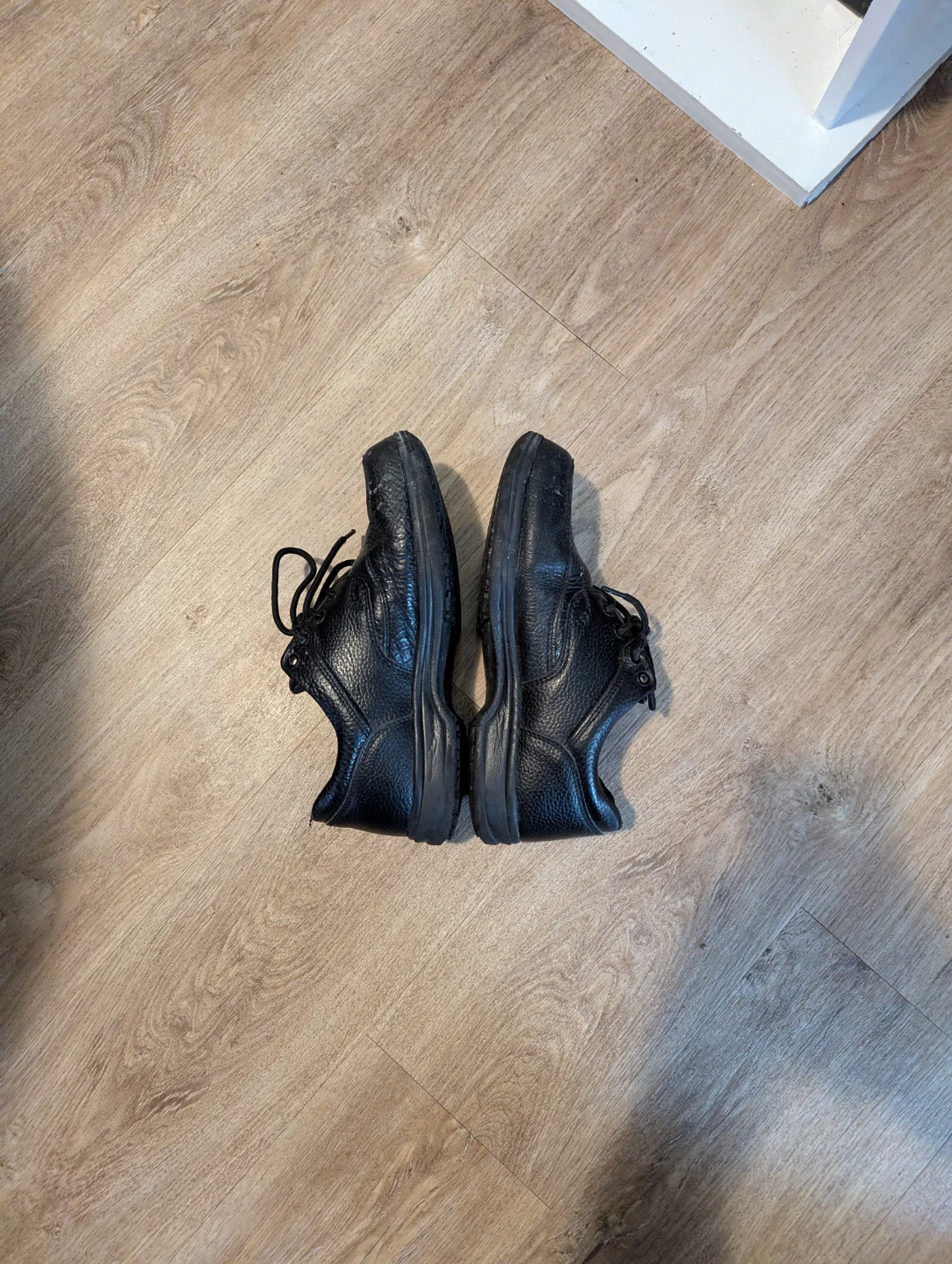 Skechers Black Leather Working Shoes With Steel Toe (Size 10.5) - photo 2