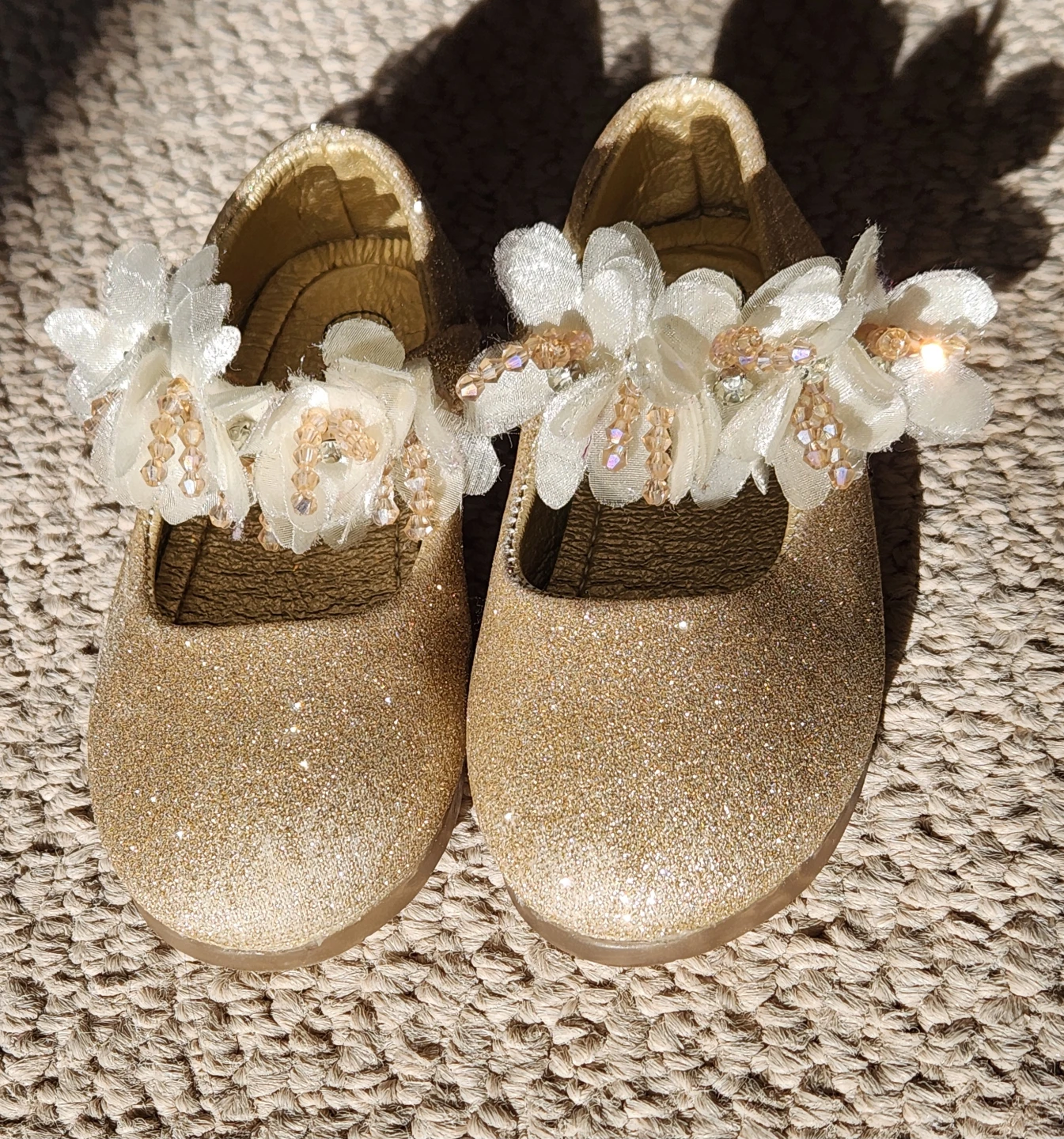 Gold Glitter toddler Shoes with Flowers - photo 2