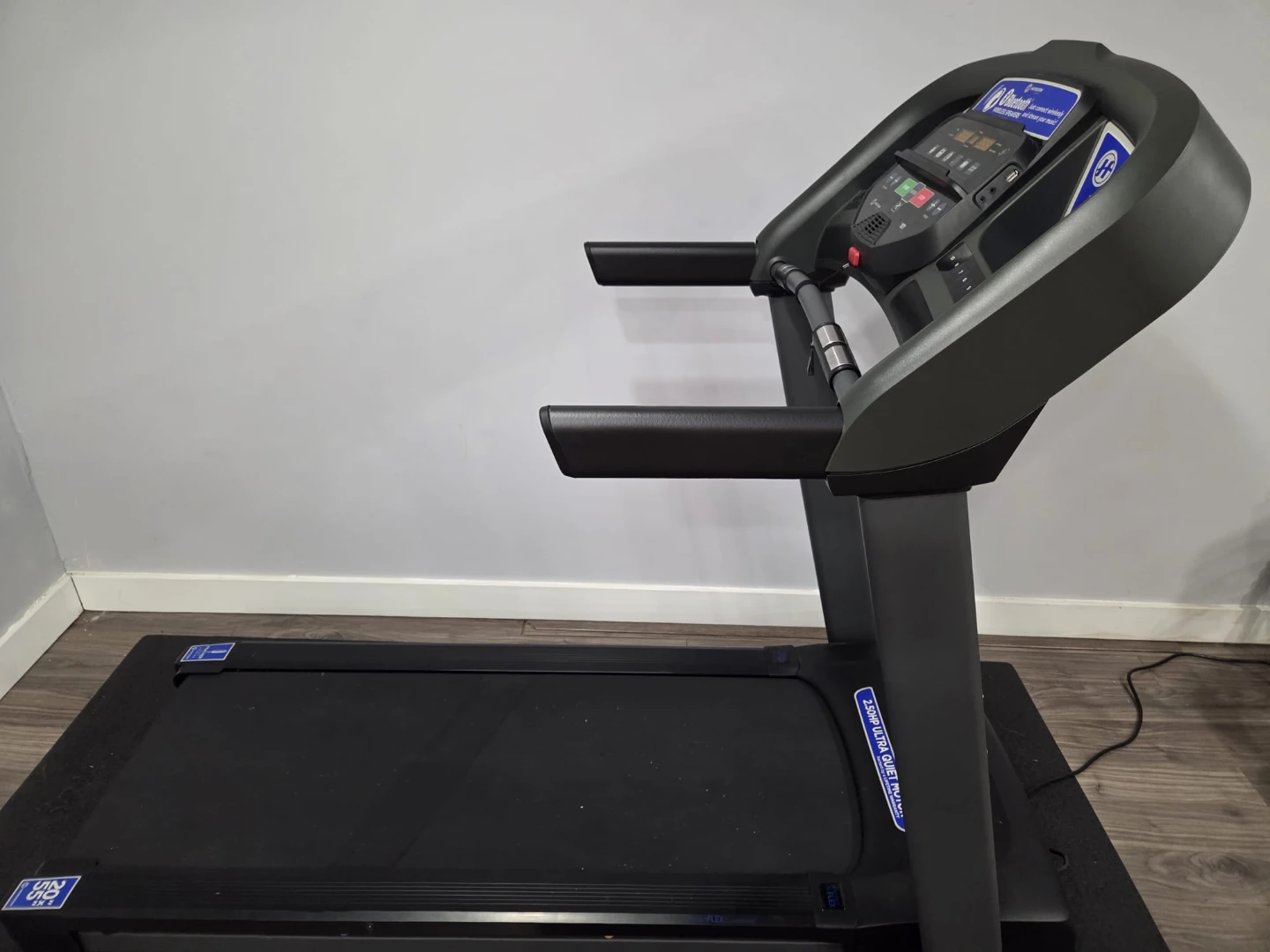 Horizon T101 Treadmill - photo 3