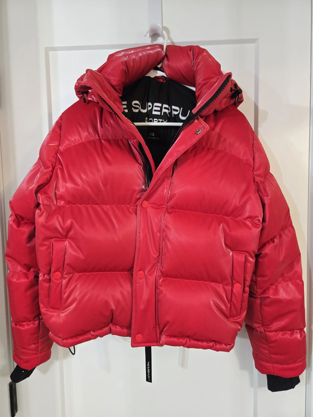 TNA Super Puff Shorty Jacket - XS Liquid Red
