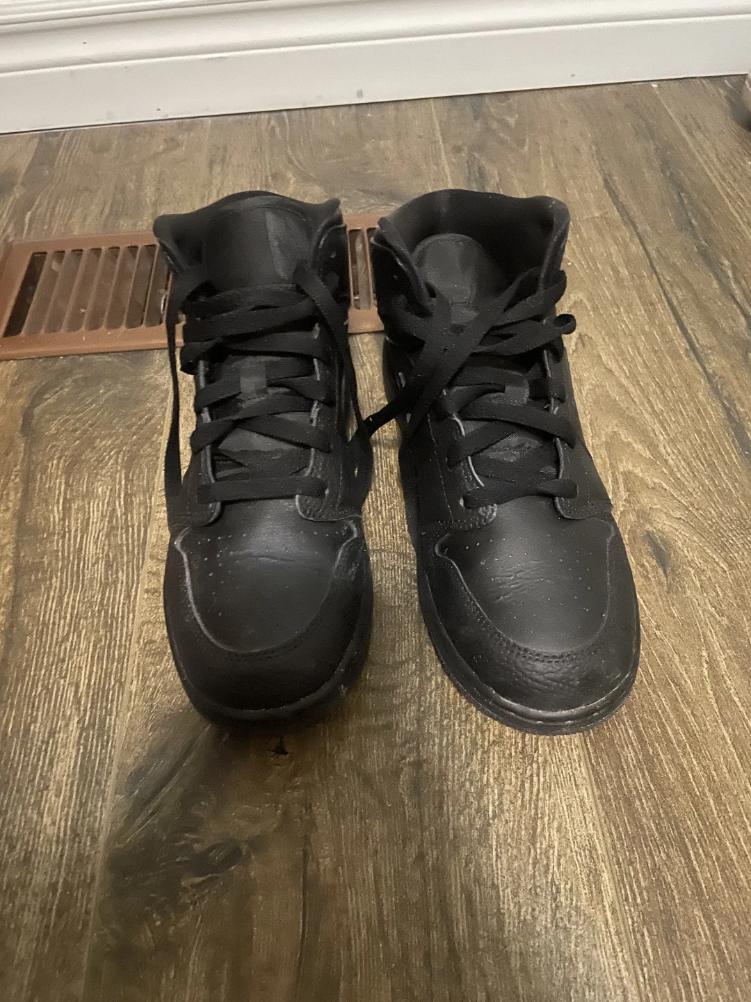 Nike Air Jordan 1 Mid - Black - photo 2