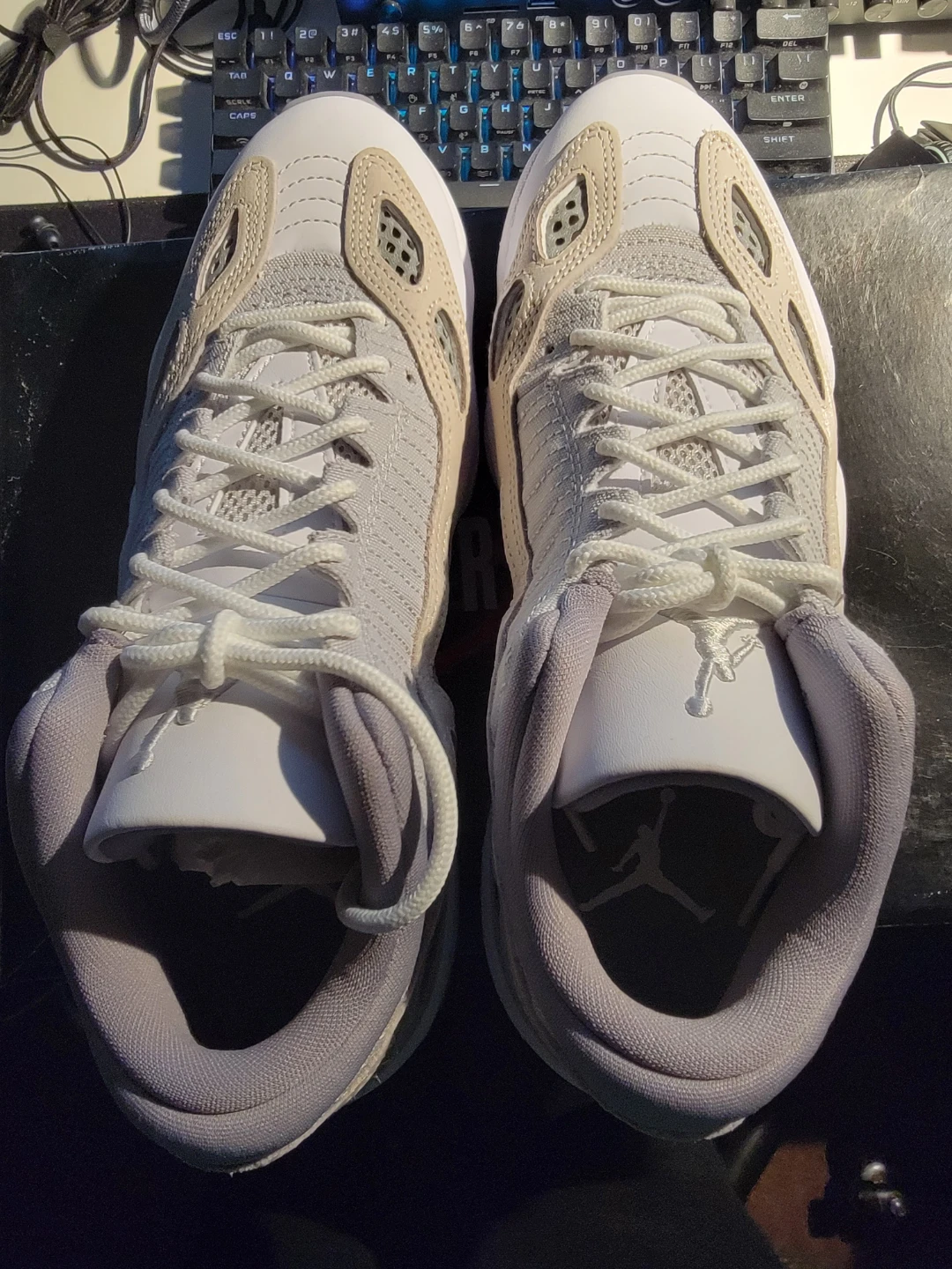 Air Jordan 11 Retro LOW IE 8.5 mens - photo 4