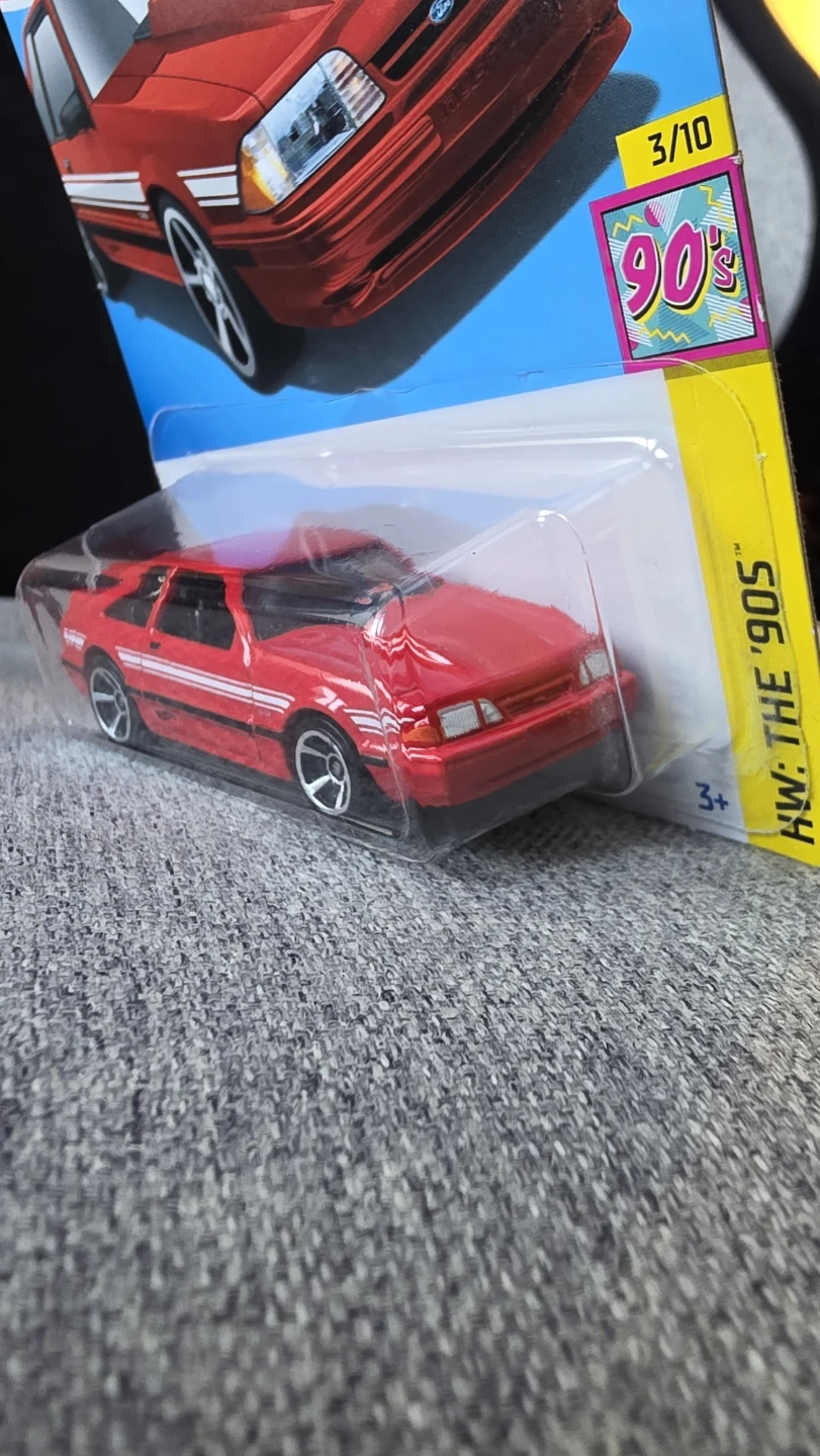 Hot Wheels 92 Ford Mustang HW The 90s Diecast Car - photo 2