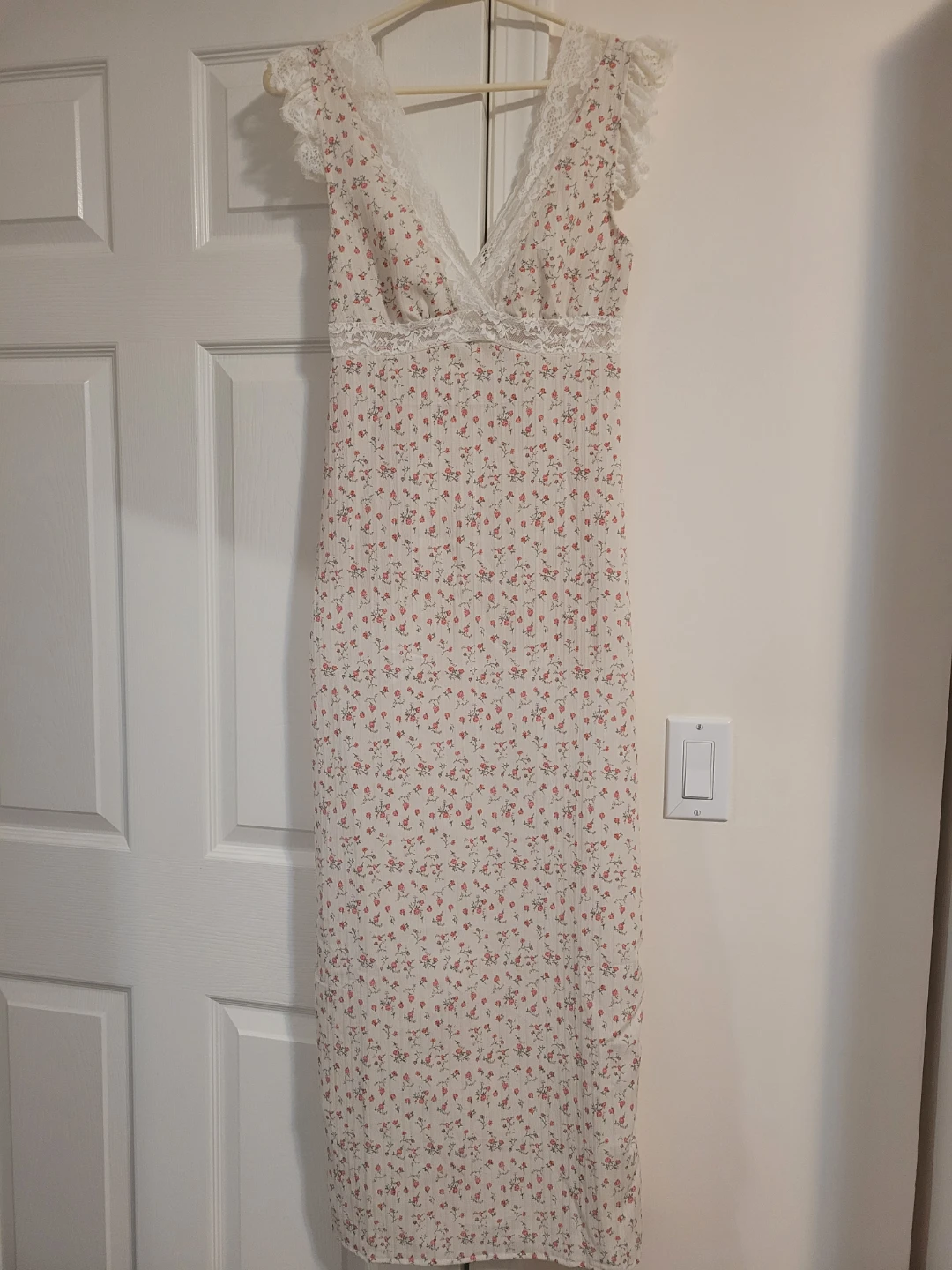 Floral Lace Trim Dress